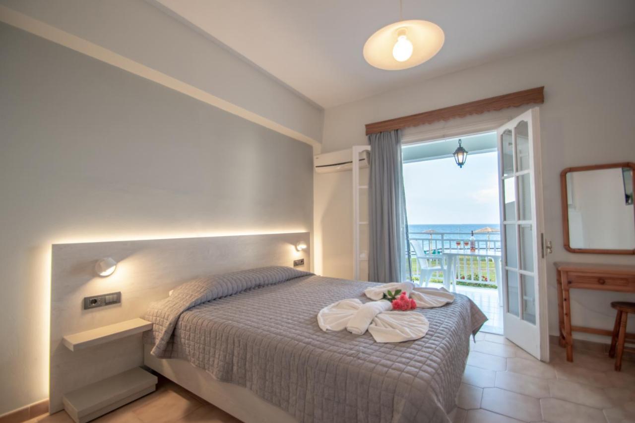 Baywatch Apartments On The Beach By "Elite" Amoudi Eksteriør bilde