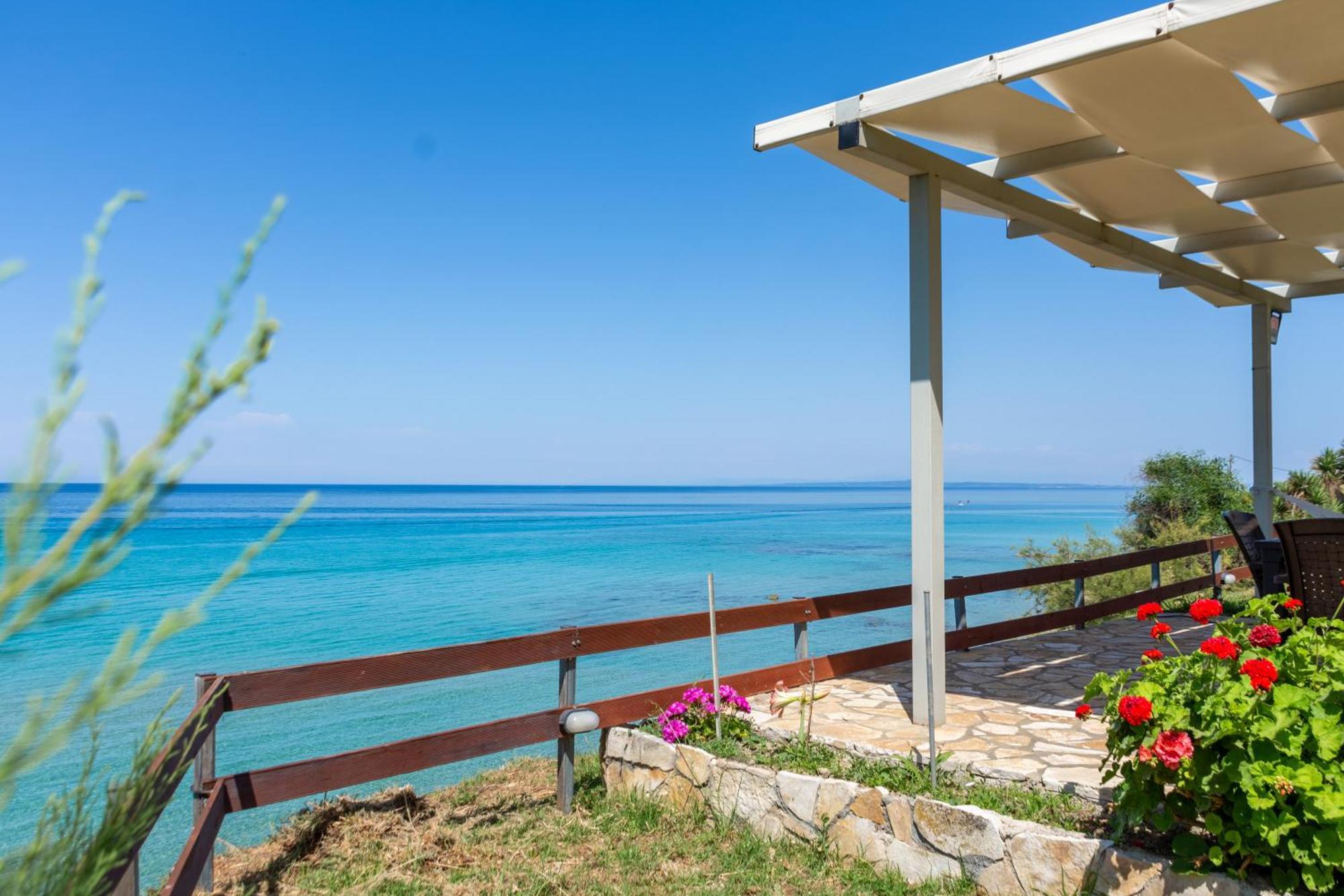 Baywatch Apartments On The Beach By "Elite" Amoudi Eksteriør bilde